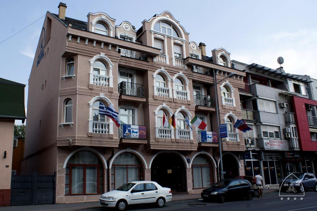 Vila Ile De France Novi Sad Exteriér fotografie